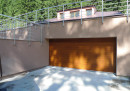 Sekciová garážová brána